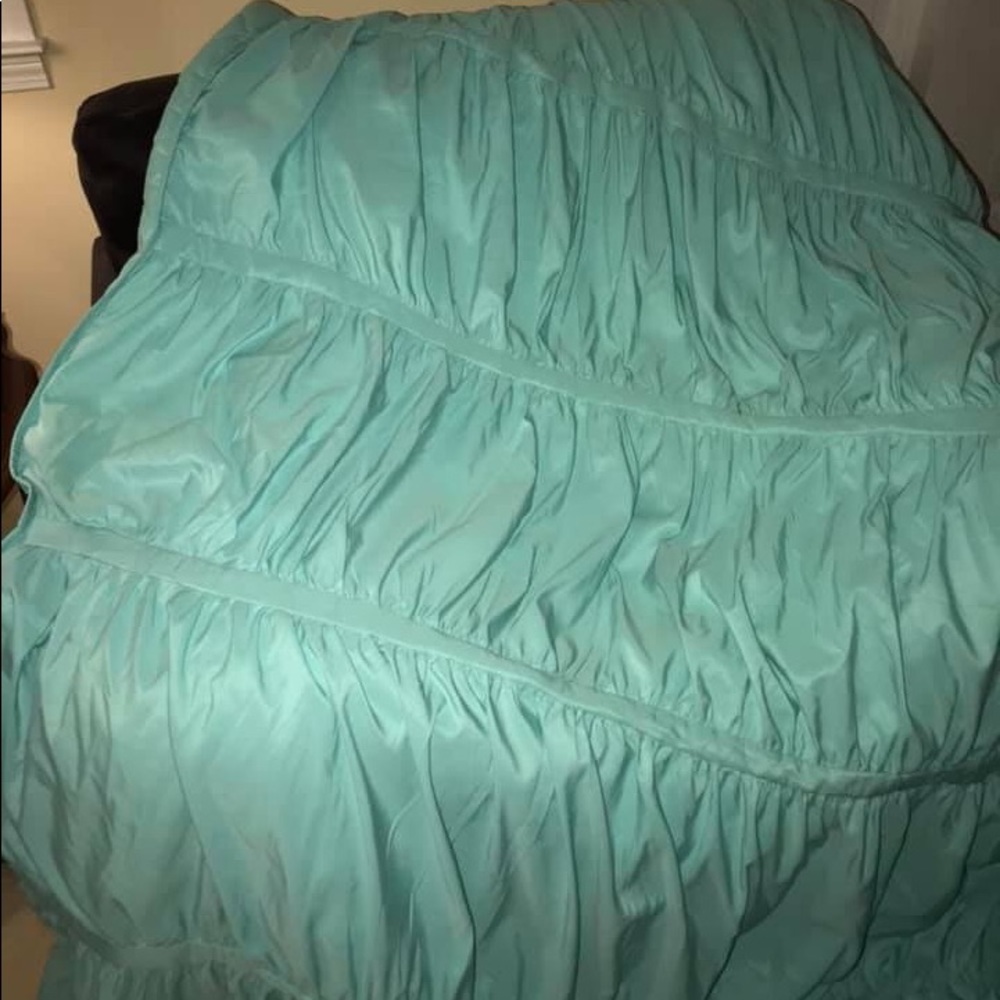 Twin XL Comforter